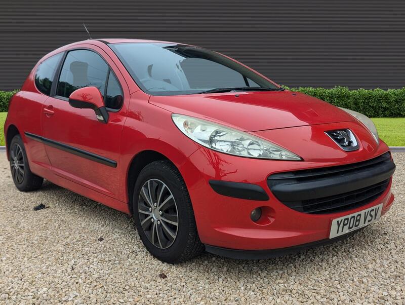 PEUGEOT 207 1.4 S